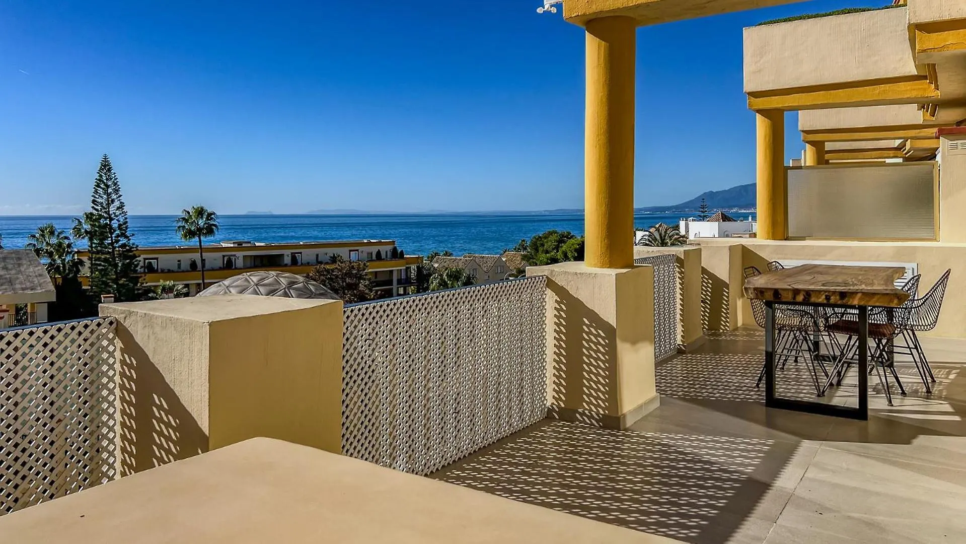 Apartment Oleholidays 547 Romana Playa Vistas Al Mar Marbella Spain